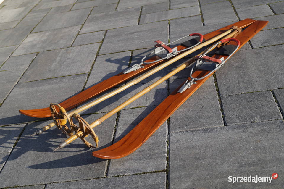 Stare narty drewniane 110 kijki w komplecie Pruchnik