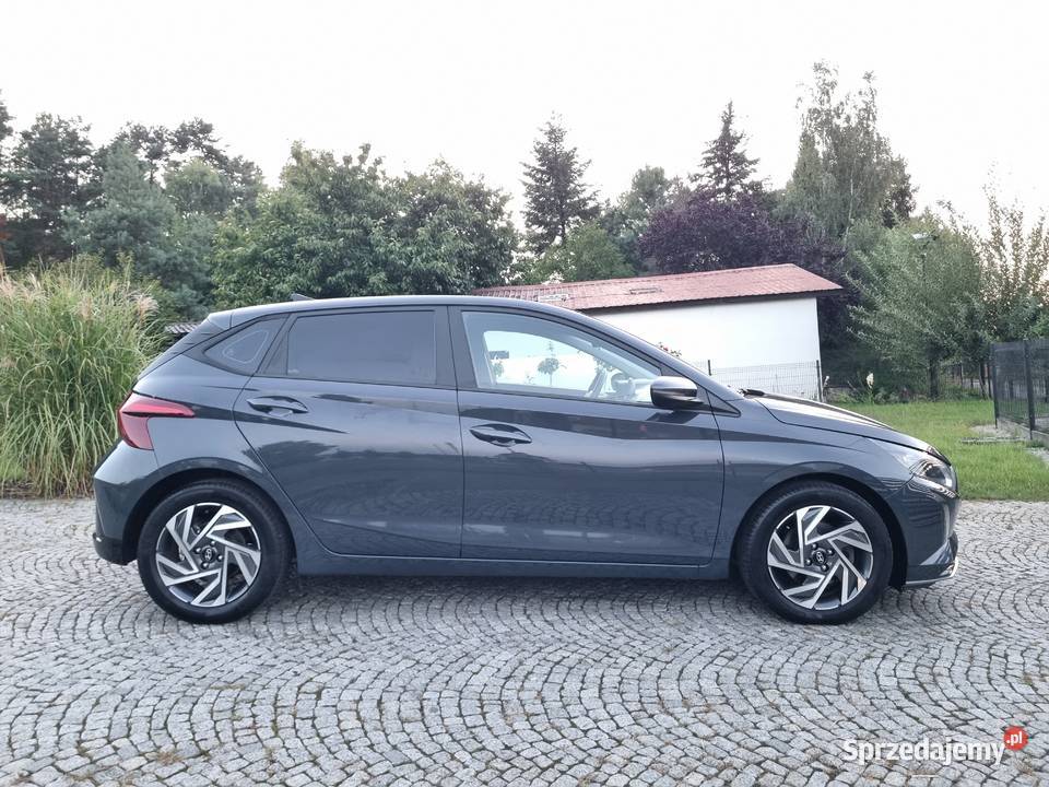 HYUNDAI I20 LIFT MODERN SalonPL 1WŁ 2024 10T 100 Sieradz