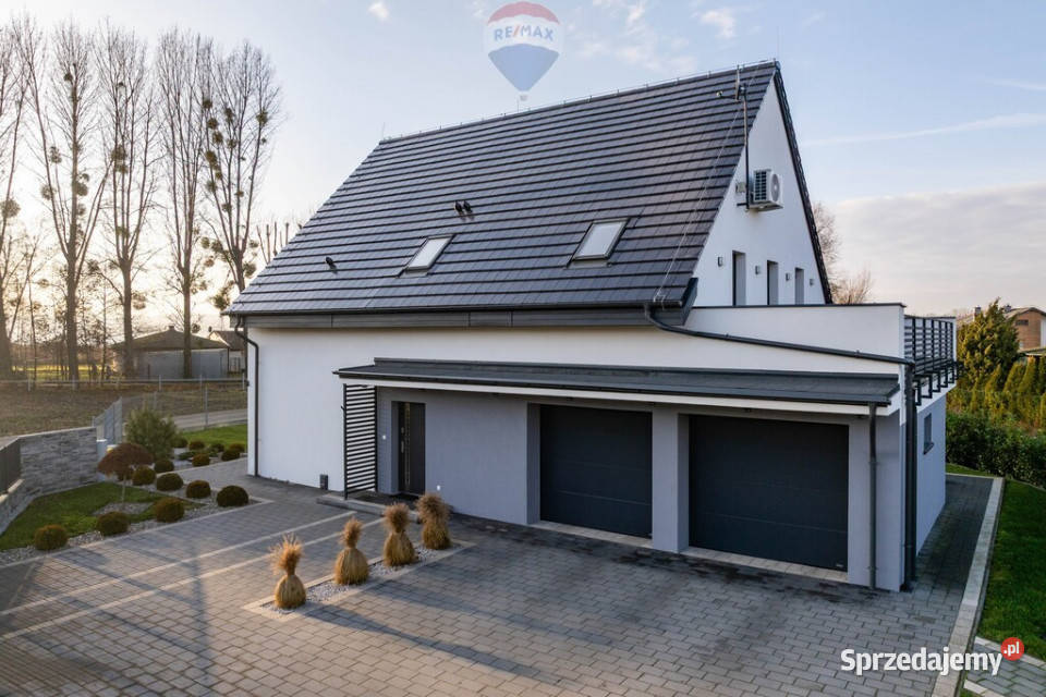 Wyjątkowy dom jeziorem nowoczesny i oszczędny Rataje