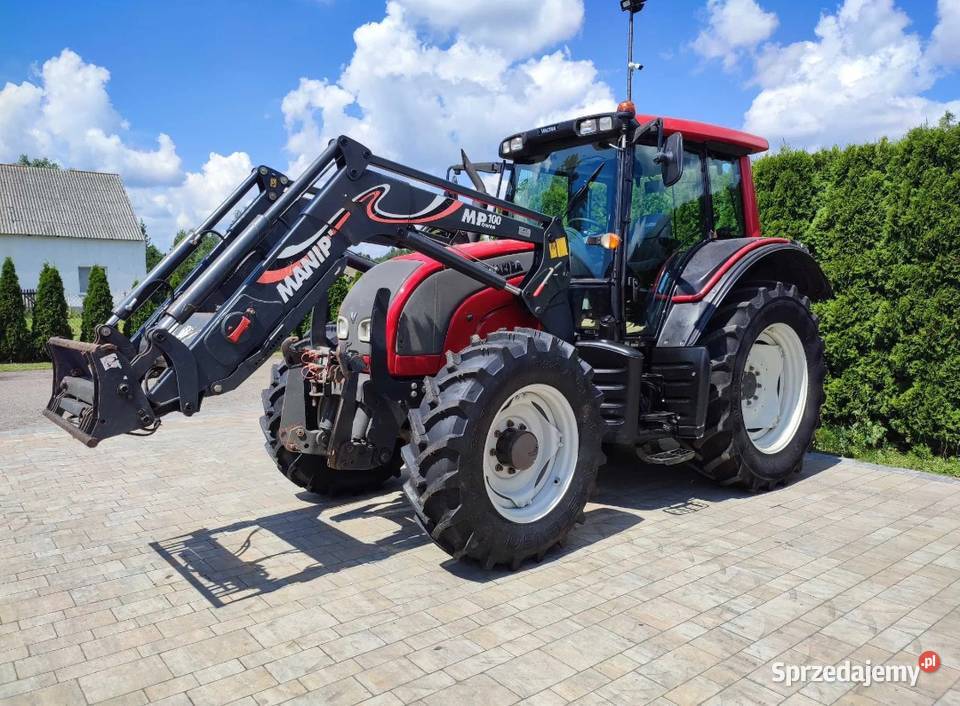 Valtra N101 z tuzem i ładowaczem lubelskie Grabów Szlachecki