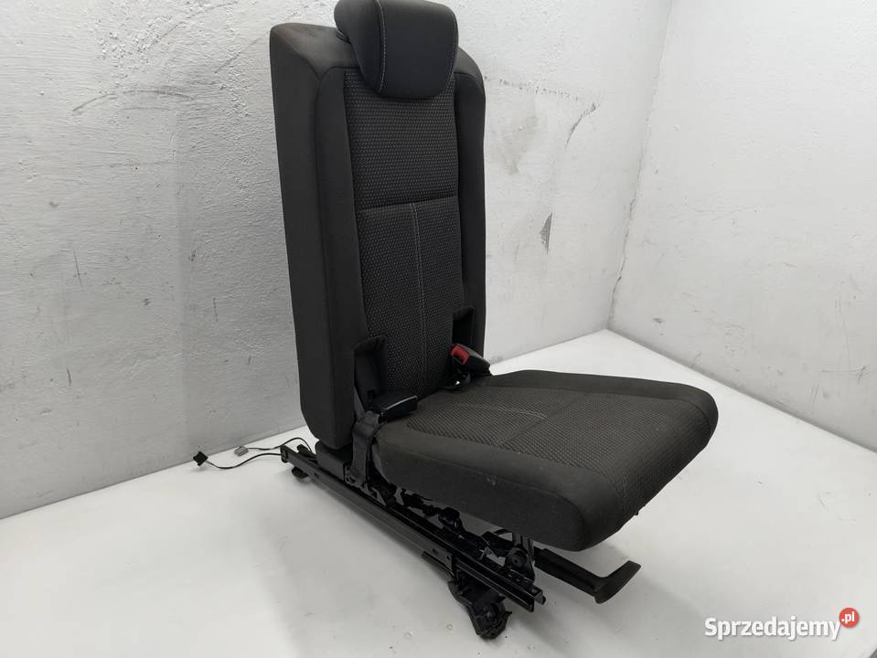 FOTEL TYŁ ŚRODKOWY II RZĄD OPEL ZAFIRA C TOURER
