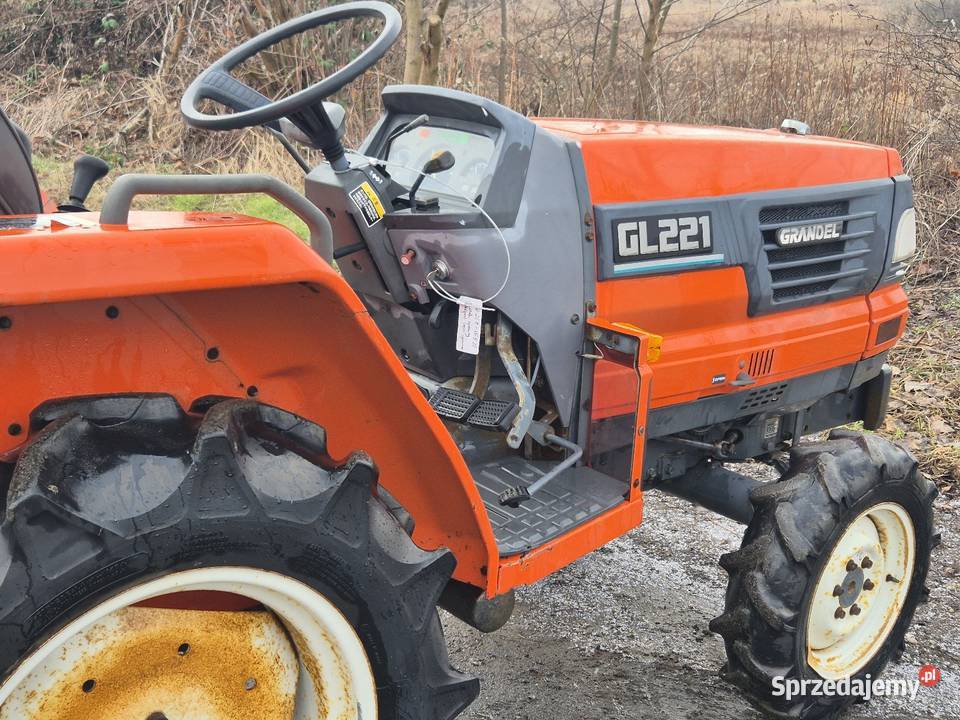 Traktorek traktor KUBOTA GL221D 21 44 Skrzynia biegów Manualna sprzedam