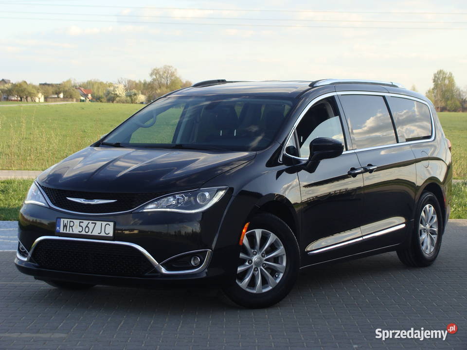 Chrysler Pacifica 36 2018 ładny stan MAŁY Rok produkcji 2018 Kowala-Stępocina