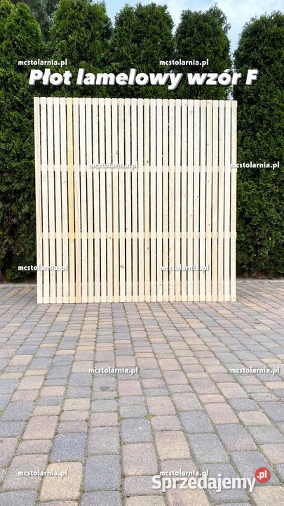 Płot lamelowy pergola donica z pergolą