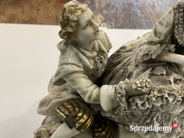 Porcelanowa figurka rokokowa Sitzendorf w stylu Kraków