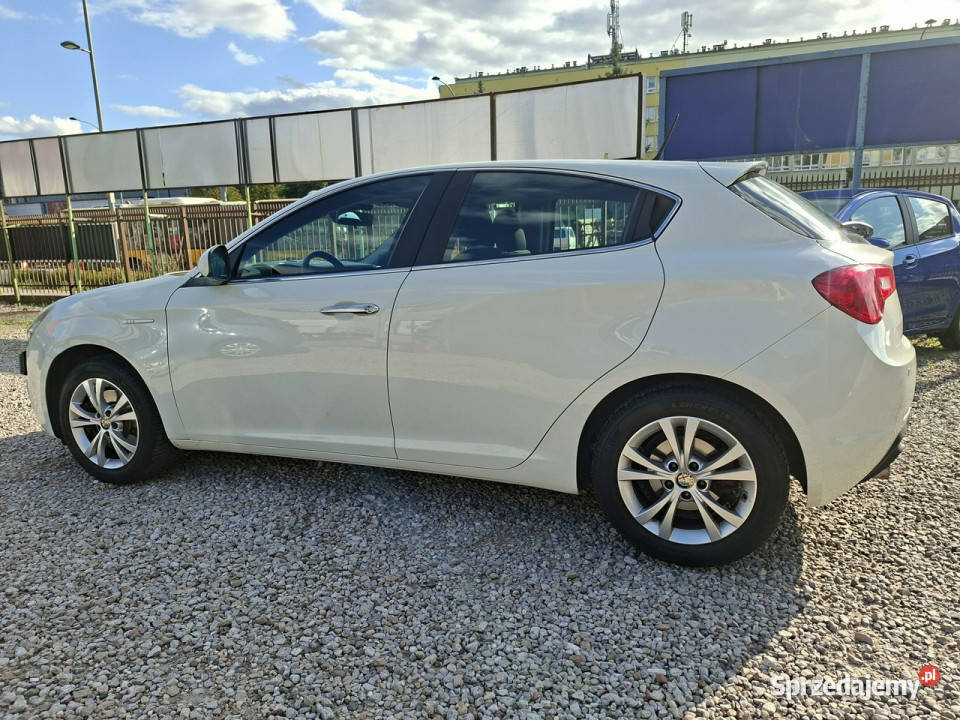 Alfa Romeo Giulietta SALON Pierwszy właściciel światła LED Warszawa sprzedam