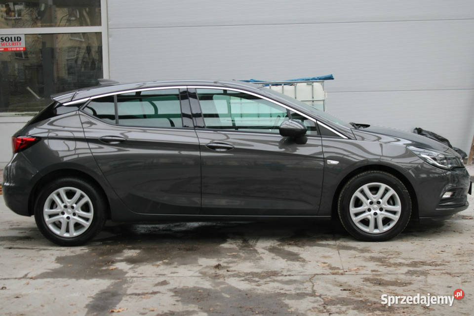 Opel Astra EDITION TURBOOrglakierBogate bluetooth Gliwice