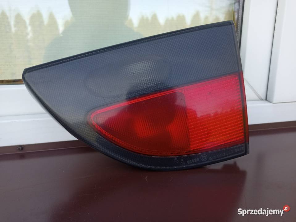 Renault Megane I 1 sedan lampa tył tylna prawa w osobowe