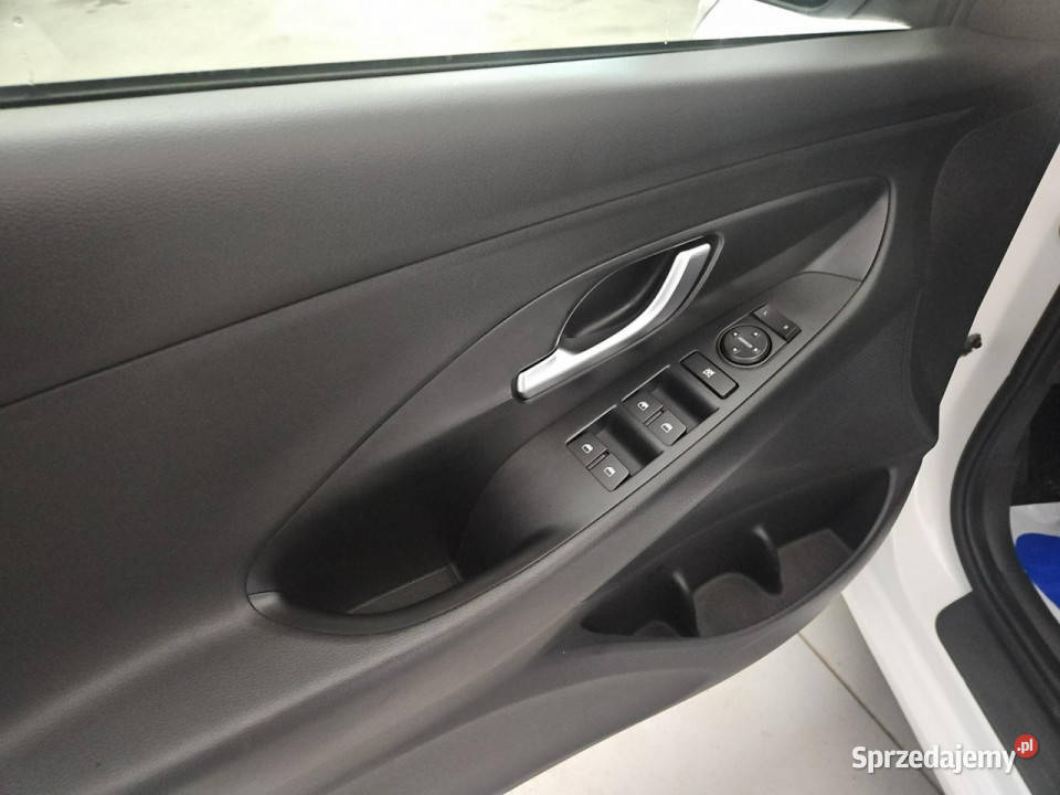 Hyundai i30 10 TGDI Modern Z Polskiego Salonu Rok produkcji 2022 mazowieckie Warszawa