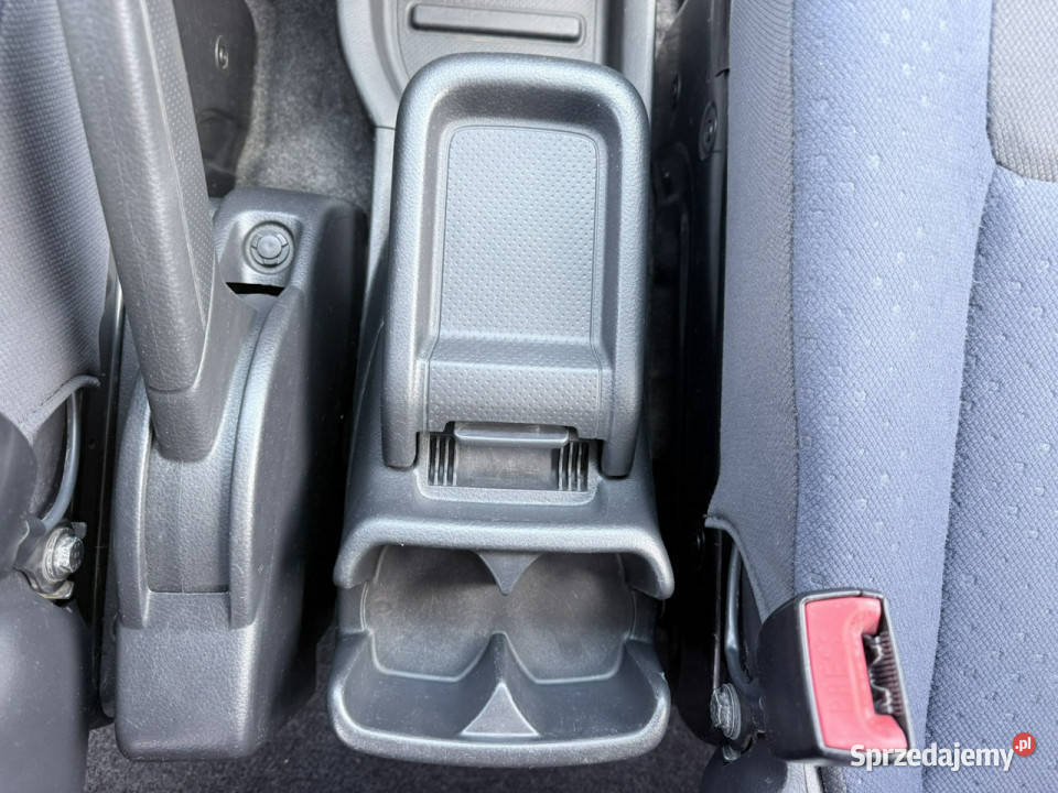 Nissan NV200 15 dCi 90 2011r BOX dachowy