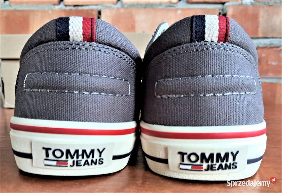 Tommy Hilfiger nowe sneakersy w kolorze szarym r 26cm małopolskie sprzedam