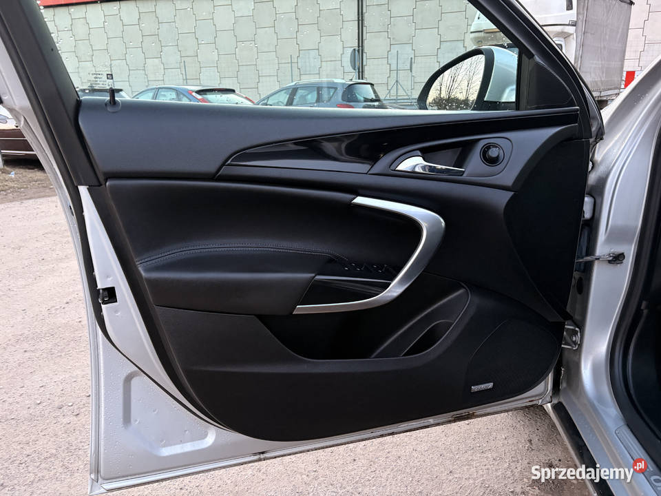 OPEL INSIGNIA A 2011 diesel Warszawa