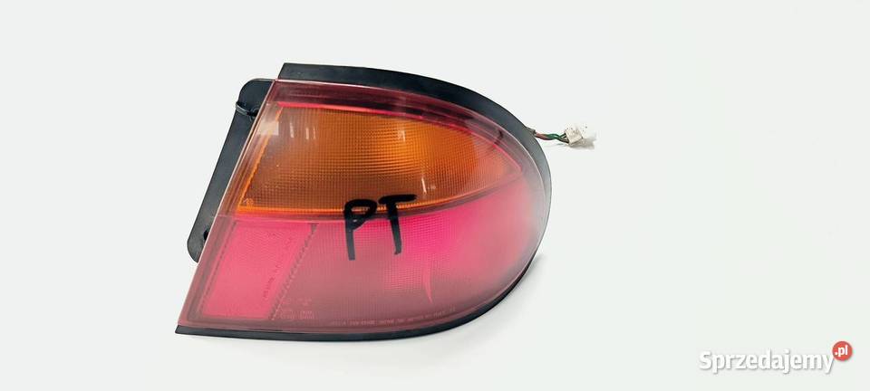 LAMPA PRAWA TYŁ MAZDA 323 Lipno