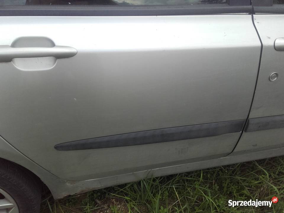 Fiat Stilo drzwi prawa strona przód tył kolor Ksawerów sprzedam