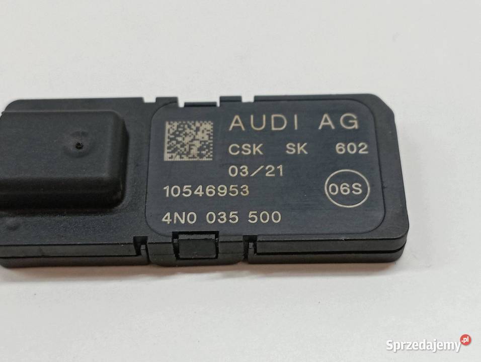 WZMACNIACZ ANTENOWY KOMPLET 4K9035225 4N0035500