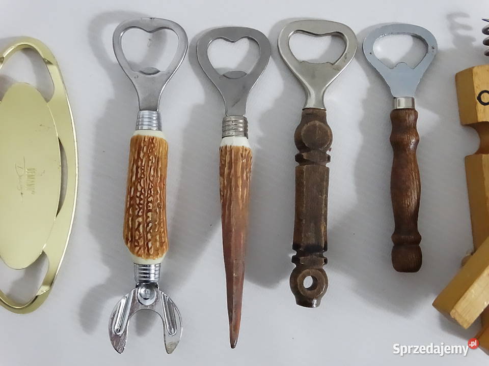 Kolekcja 8 unikatowych otwieraczy do butelek