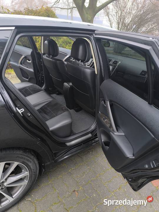 Toyota Avensis T27 20 benzyna kombi Radom