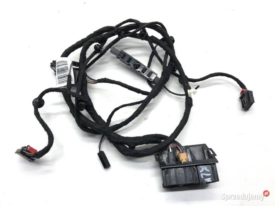 WIĄZKA KLAPY BAGAŻNIKA TYŁ SKODA KAMIQ sprzedam