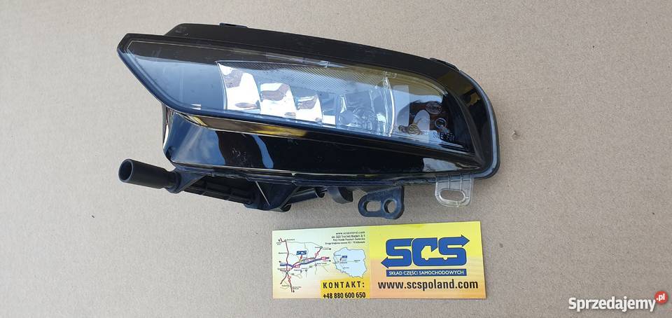 AUDI A3 HALOGEN LEWY 8V0941699 Oświetlenie Bieleń