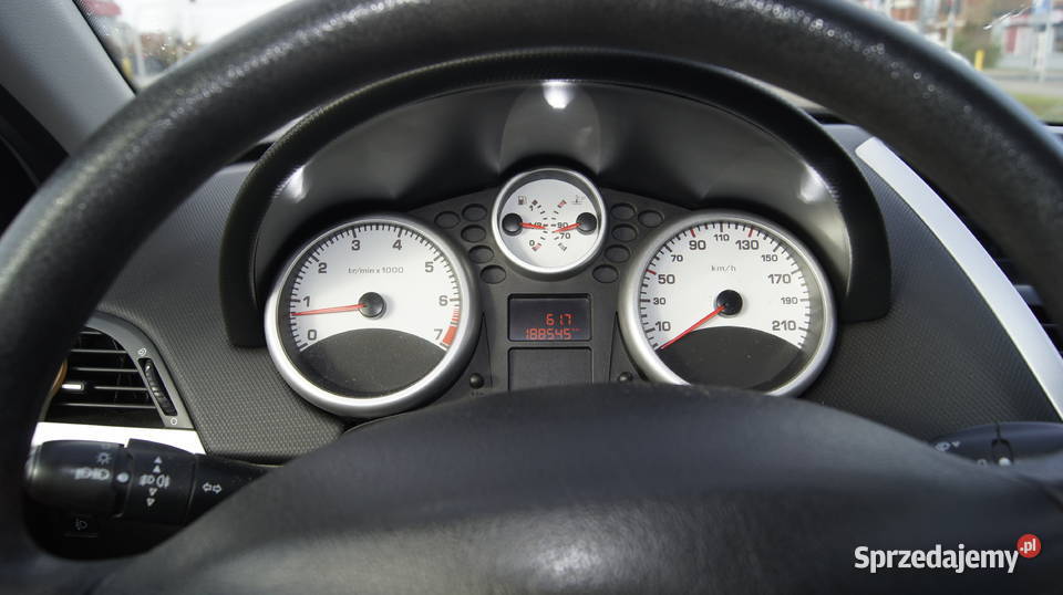 Fajny zadbany 5 drzwi z klimatyzacją Warszawa