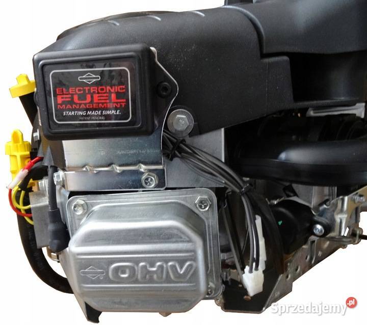 Nowy silnik dwucylindrowy 8270 EFM