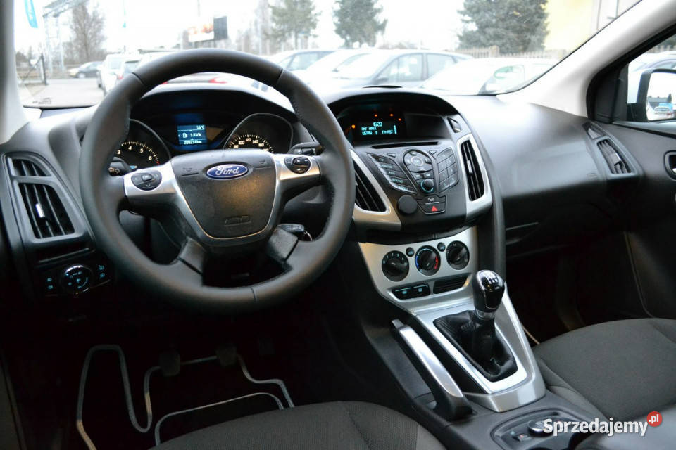 Ford Focus Podgrzewsane Fotele Ford Focus 16 105 elektrycznie ustawiane fotele Częstochowa