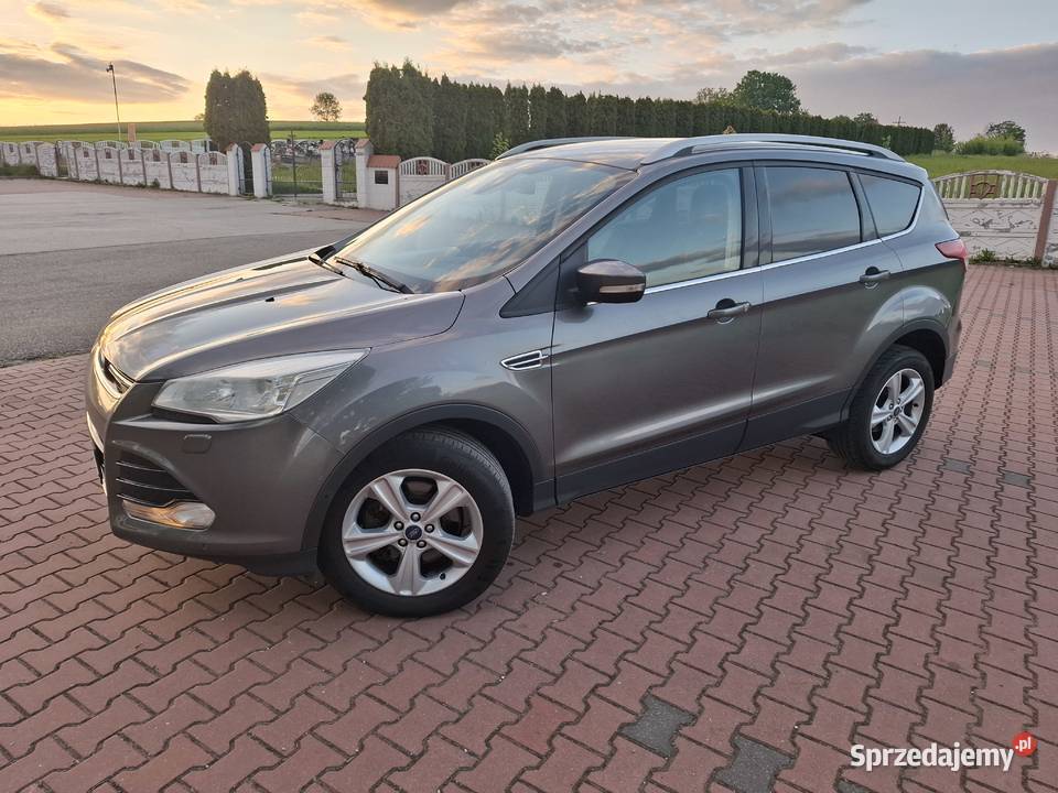 Ford Kuga 20 TDCI 140 Bogata wersja podgrzewane fotele