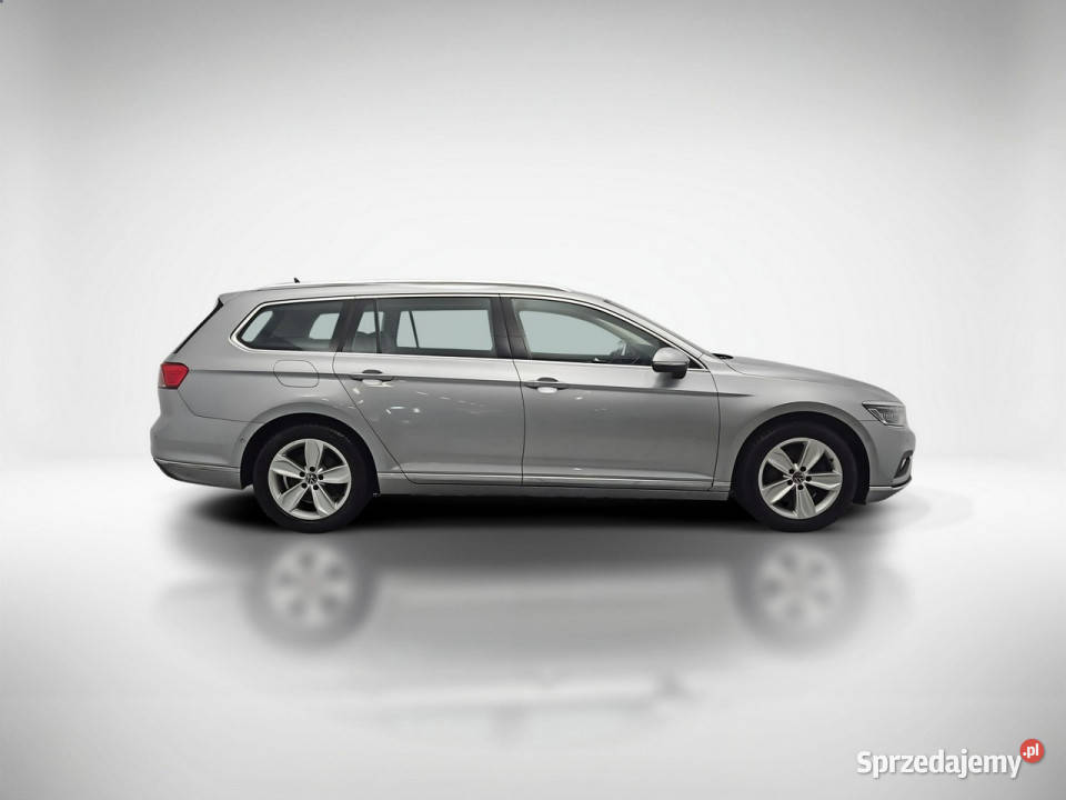 Volkswagen Passat Variant 20 TDI Elegance DSG Z diesel Warszawa