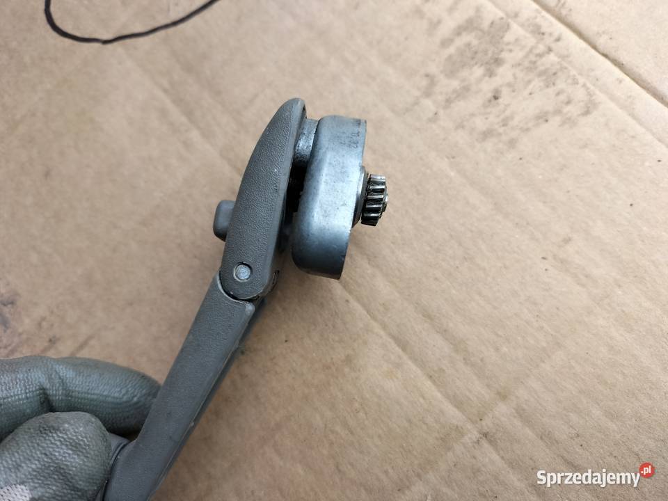 AUDI 80 B4 80B4 KORBKA SZYBERDACHU MECHANIZM osobowe Kamień-Kolonia