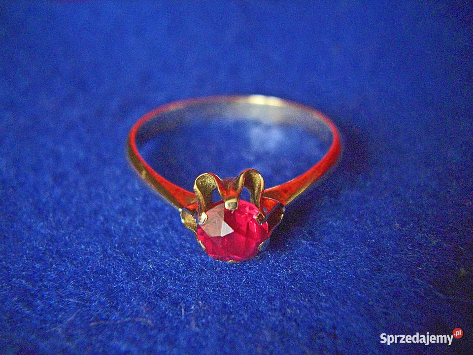 Pierścionek z rubinem Bielawa