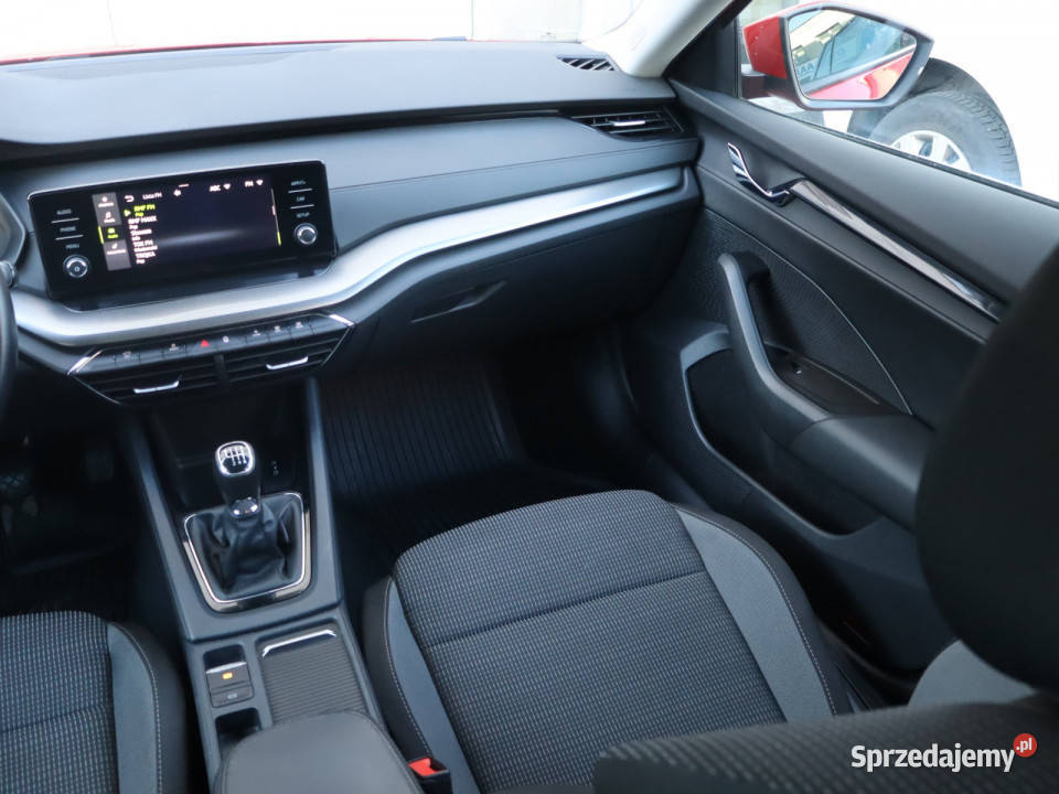 Skoda Octavia 15 TSI pełny VAT sprzedam
