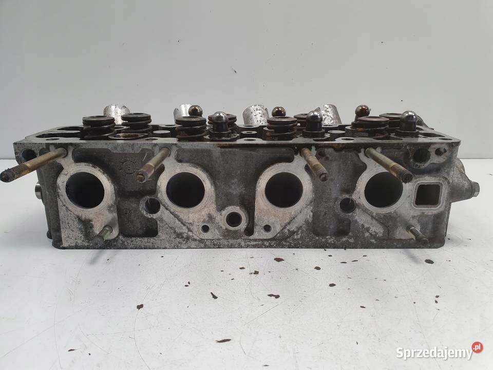 Opel Astra II G 16 8V GŁOWICA CYLINDRÓW 90400242 Głowice cylindrów Janów