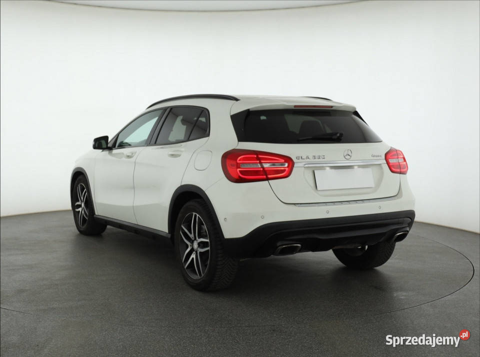 Mercedes GLA GLA 250 4MATIC wielofunkcyjna kierownica mazowieckie Piaseczno sprzedam