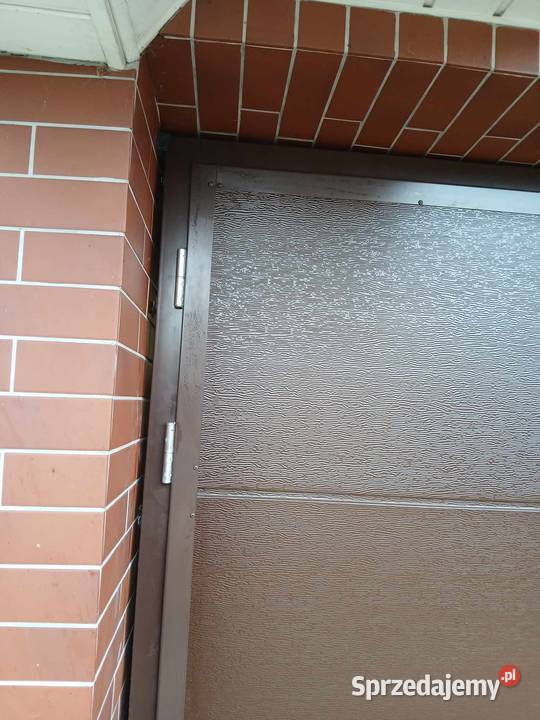 Brama garażowa dwuskrzydłowa