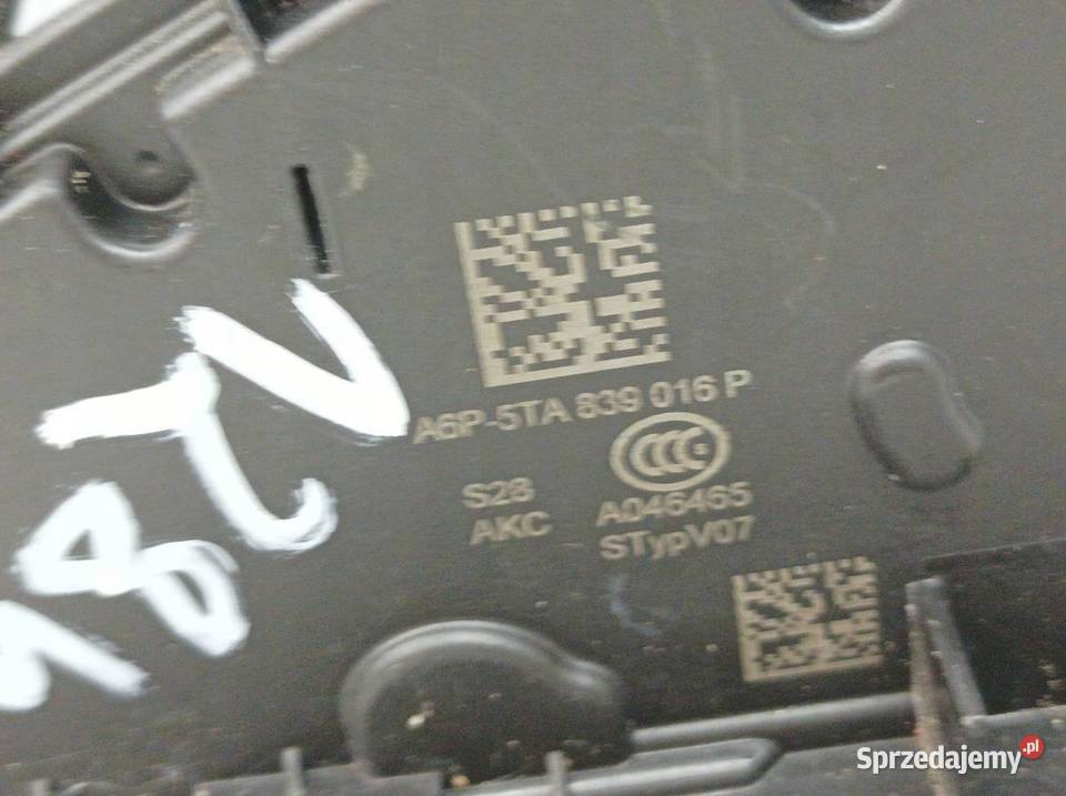 ZAMEK DRZWI TYŁ PRAWY 5TA839016P Skoda Karoq I