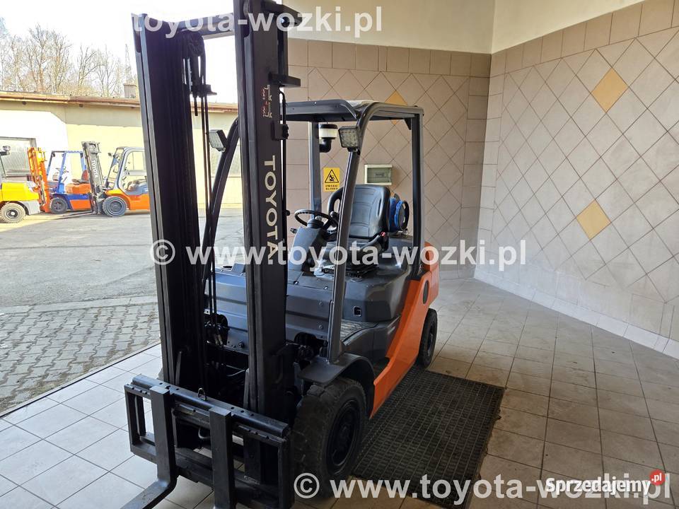 Wózek Widłowy TOYOTA 8FGF20 3700 mm TOYOTA 8FG20 Toyota śląskie Mysłowice