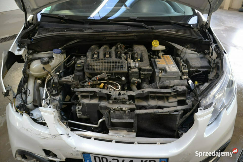 Peugeot 2008 12 benzynka niski przebieg ICDauto