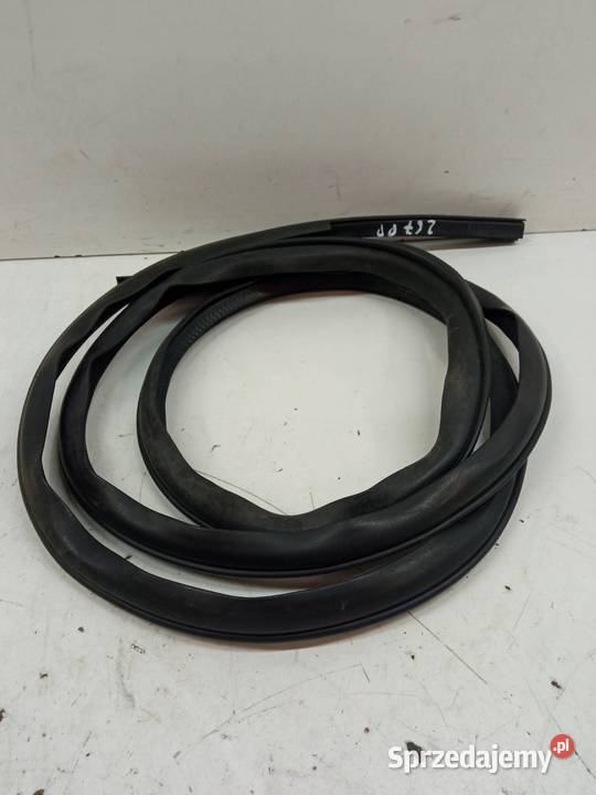 USZCZELKA DRZWI PRAWY PRZÓD PASAŻERA KAROSERYJNA świętokrzyskie