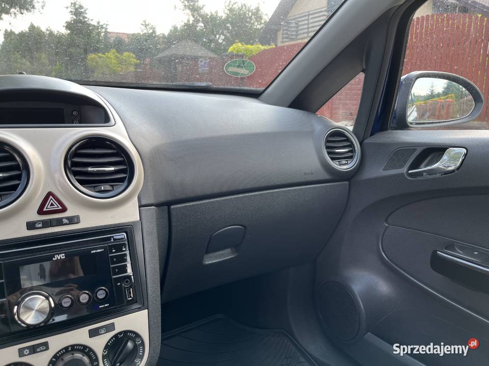 Opel Corsa z Niemiec Zarejestrowana Hatchback Puszcza Mariańska