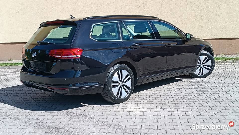 VW Passat B82018r20 TDIFull LEDoryginalny lakier elektryczne szyby lubelskie Zamość sprzedam