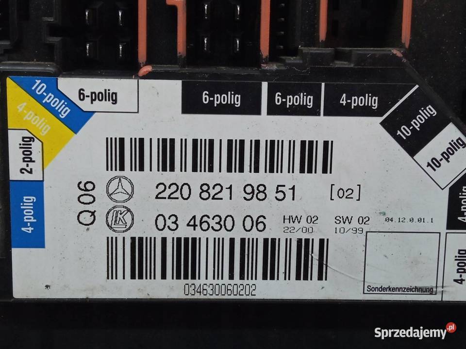 PRZEŁĄCZNIK FOTELA PRAWY PRZÓD 2208219851