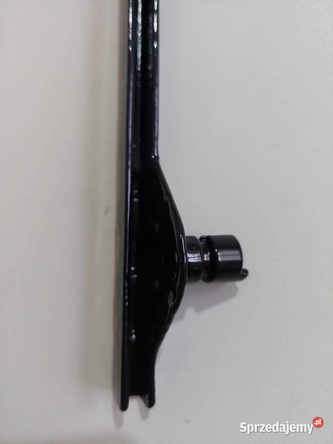 Ramka szyby trójkątnej fiat 126p