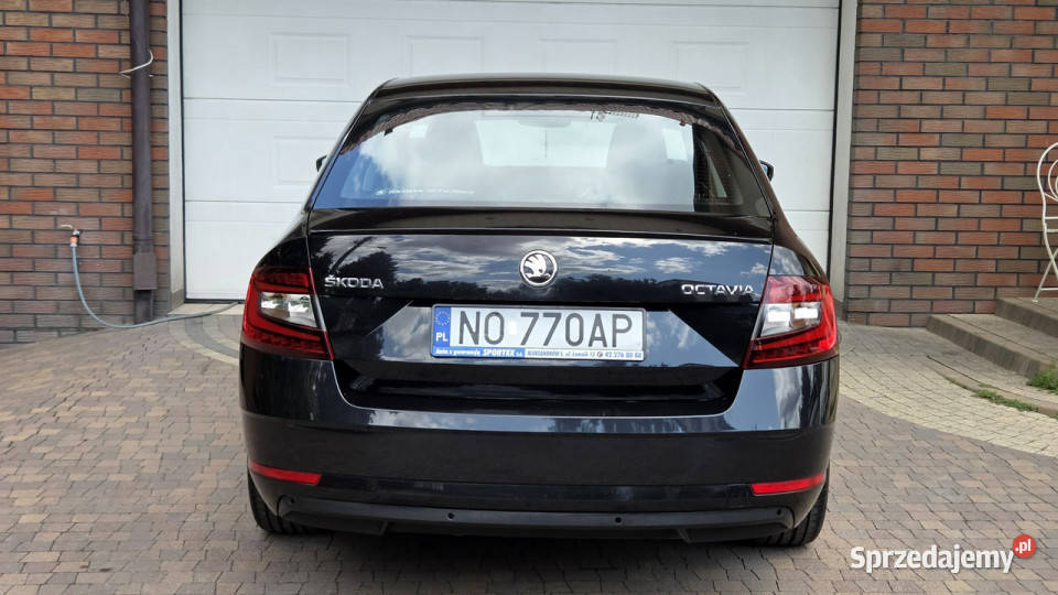 koda Octavia 15 TSI 150 ACT STYLE DSG Salon lakier metallic łódzkie Aleksandrów Łódzki