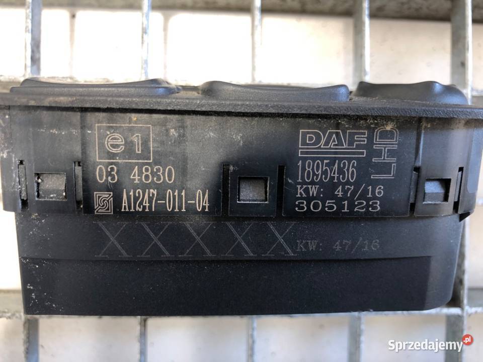 PRZEŁĄCZNIK SZYB DAF XF 1895436 Ciągnik siodłowy