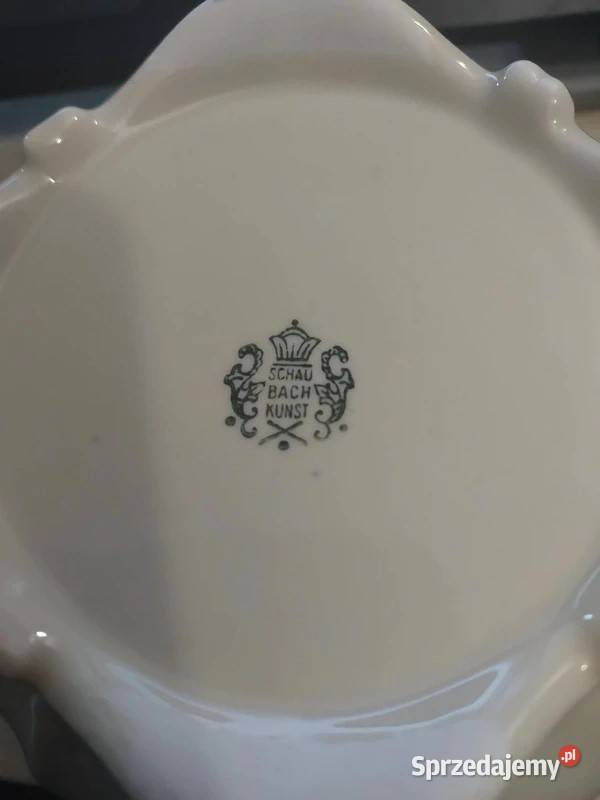 Porcelanowy garnitur do kawy dzbanek mlecznik Skwierzyna