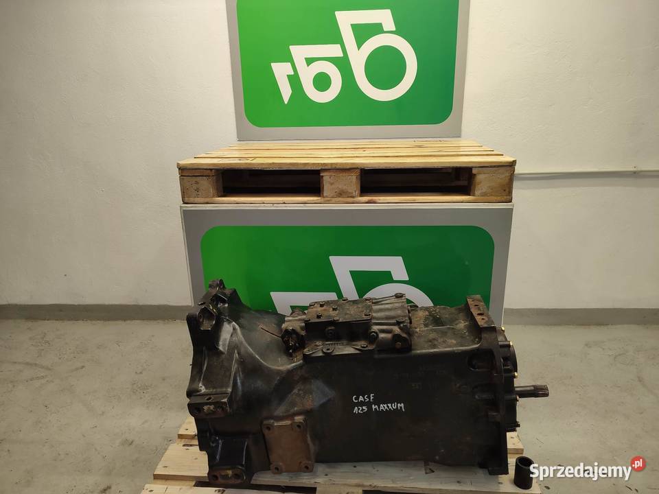 Obudowa skrzyni biegów Case 125 Maxxum 449800087