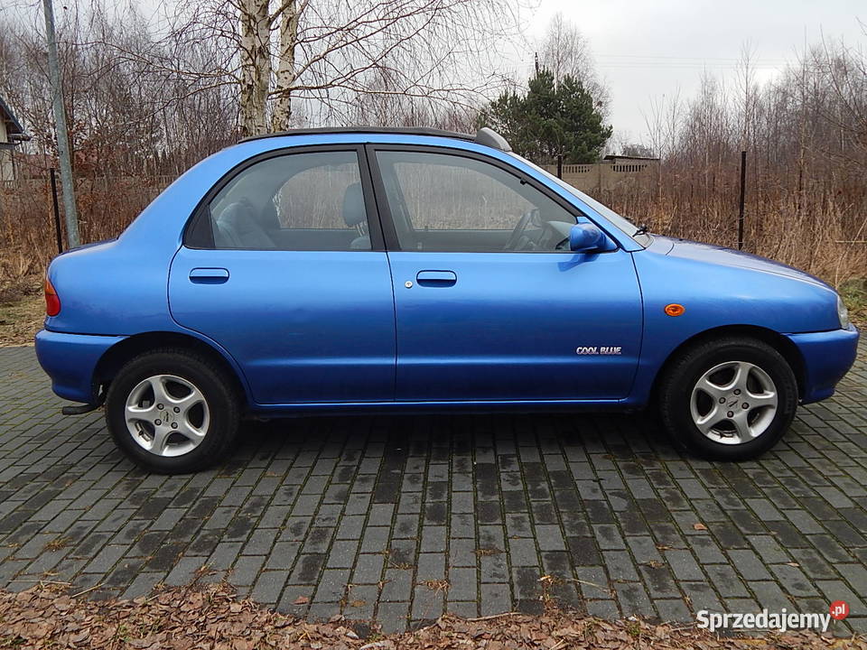 Mazda 121 spr z Niemiec kolekcjonera 46 nieuszkodzony 121