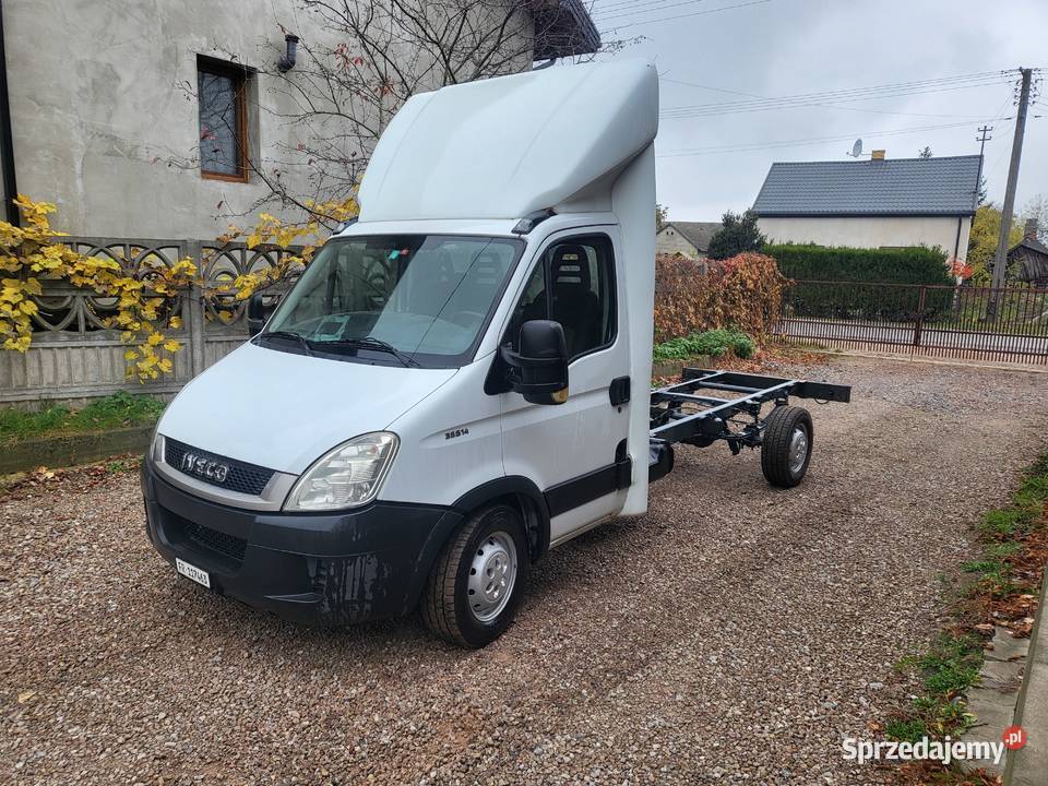 Iveco 35s14 30LPT Rozstaw 41 m Klima Rama Laweta Rok produkcji 2010 Góra Kalwaria sprzedam