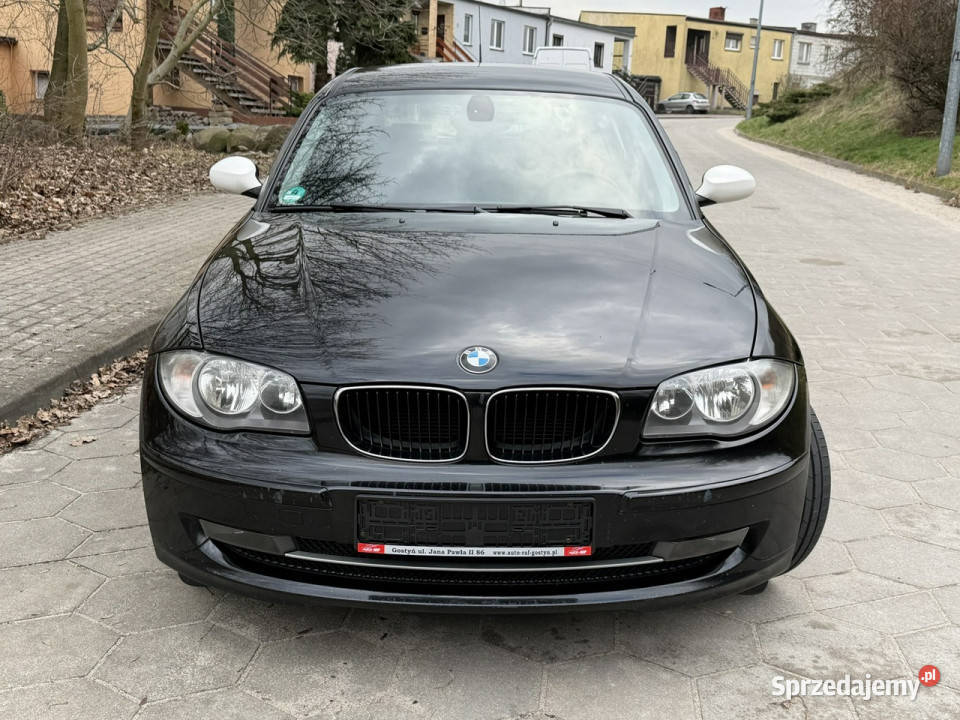 BMW 120 BMW 120d Opłacony Lift Dwustrefowy lakier metallic Samochody osobowe