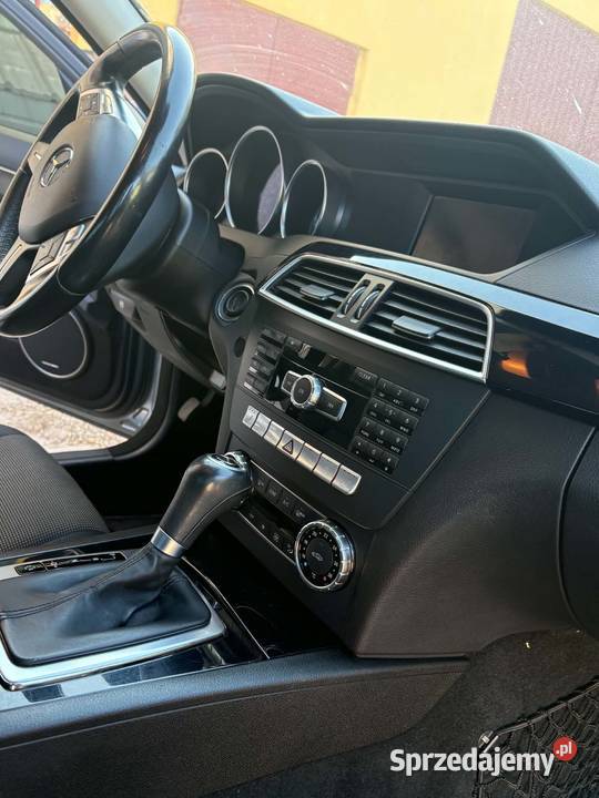 MercedesBenz Klasa C W204 22 200 CDI 7GTRONIC Rok produkcji 2011 Żółkiewka-Osada